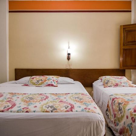 Hotel Valdivia Plaza Jardín Eksteriør bilde